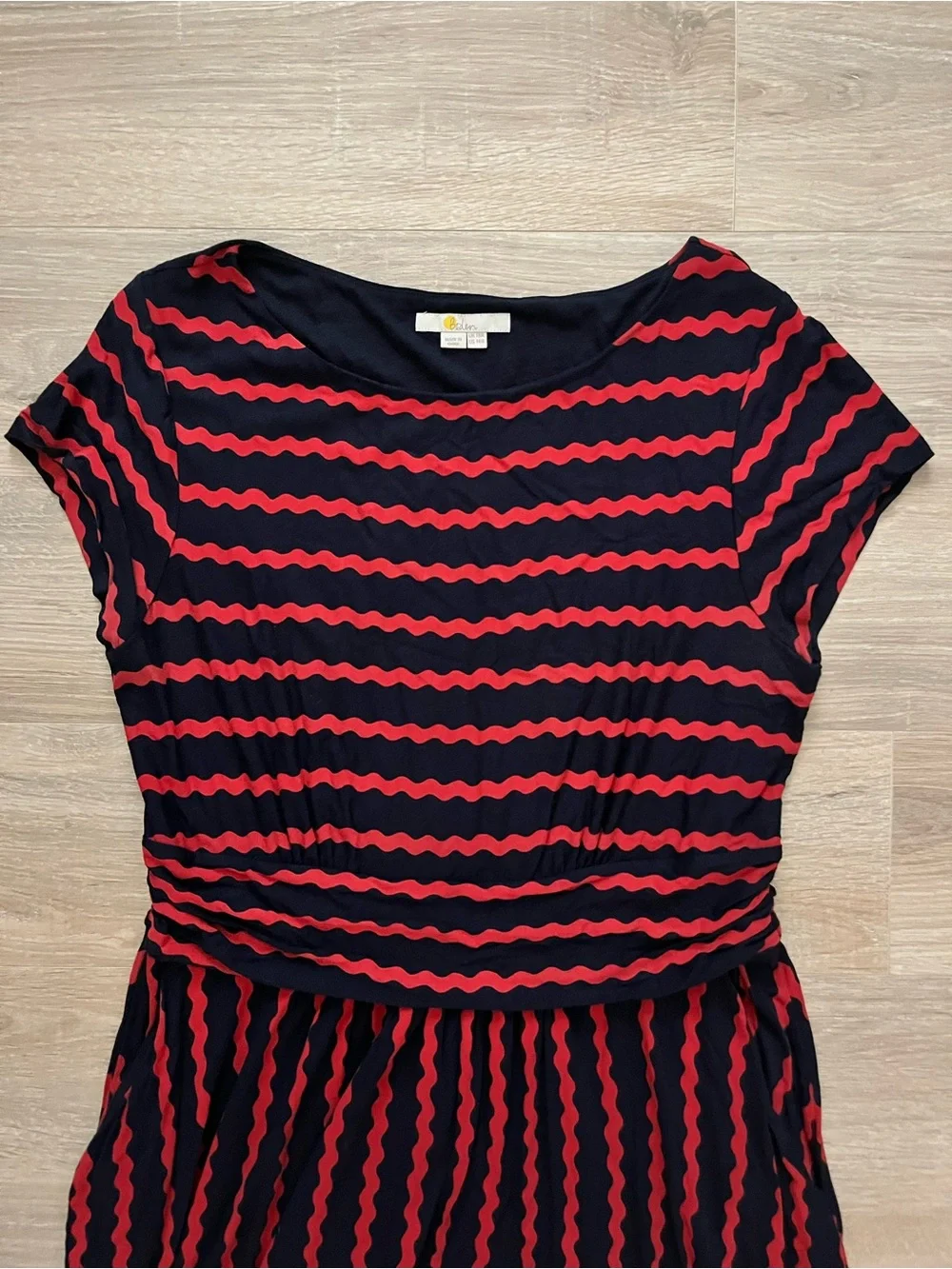 Boden Women’s Amelie Navy and Red Wavy-Stripe Midi Dress - Size 14 - Picture 2 of 7